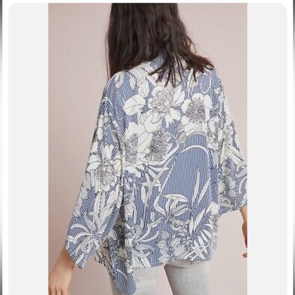 Anthropologie Akemi & Kin Savannah Floral Kimono - Picture 3 of 7